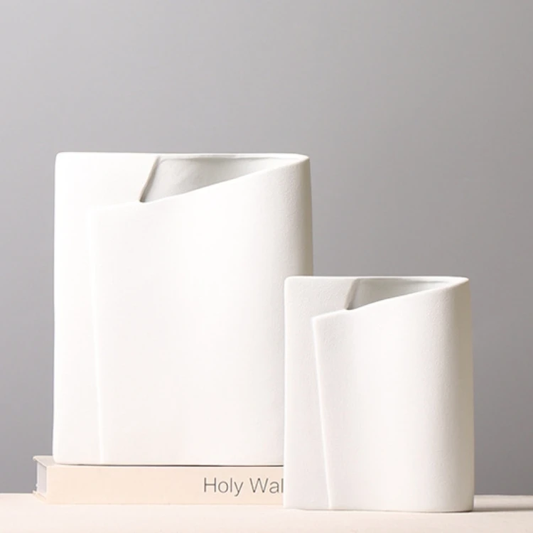 Modern Nordic White Flower Porcelain European Antique Ceramic Decoration Terracotta Vase