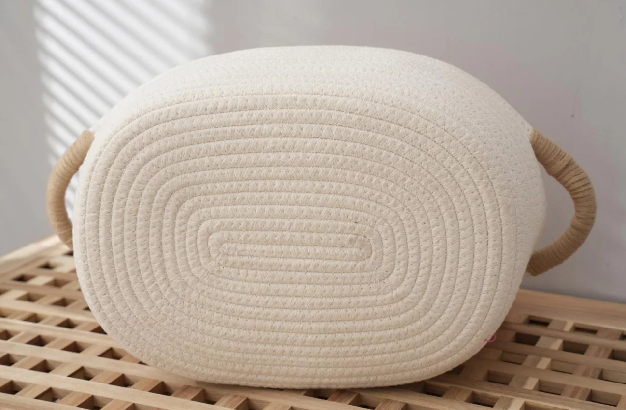 2022 Newest white Cotton Rope Baby Woven Storage Fabric Basket Foldable Storage Bag Basket With Handle