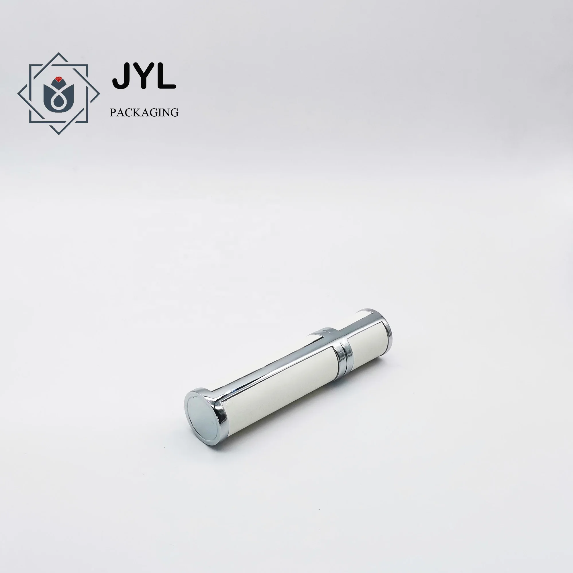 Luxury Aluminum Travel Sprayer With Leather Surface 10ml 20ml Liquid Container For Cosmetics Perfume