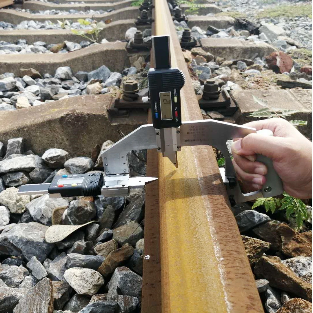 Digital rail wear gauge for rail vertical and lateral wear measuring rail head loss gauge