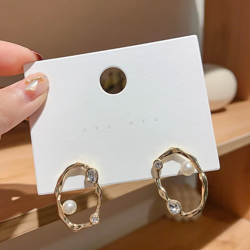 
2021 fashion trendy gold geometric irregular circle earrings pearl 