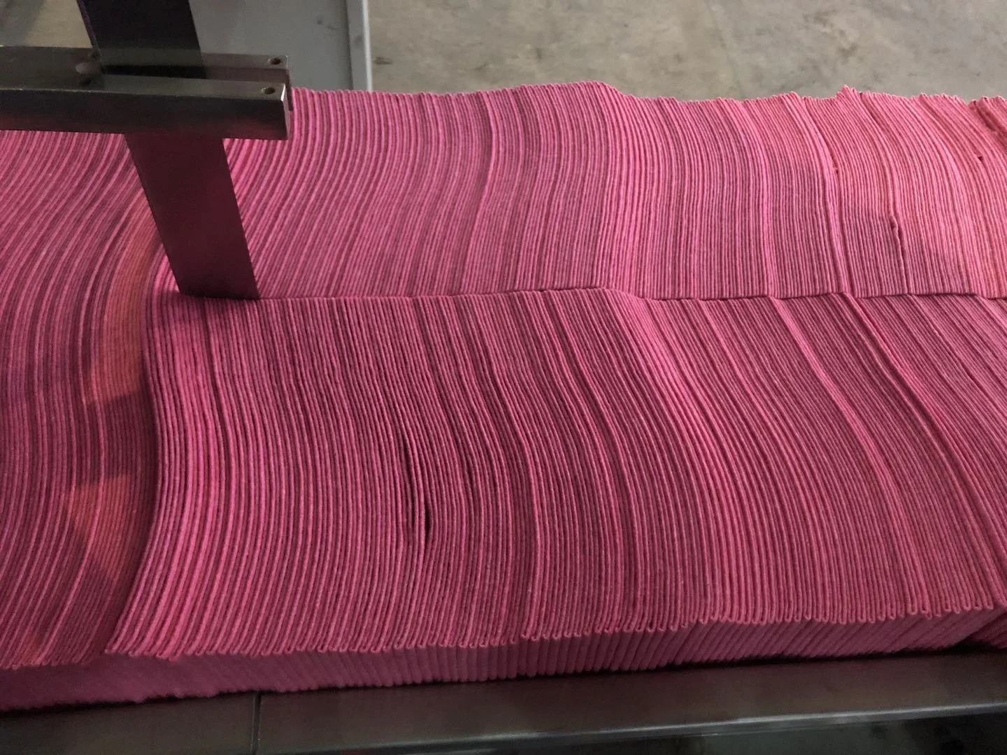 JL-Z380 Non-woven Needle Punched Cleaning Mop Folding Cutting Machine