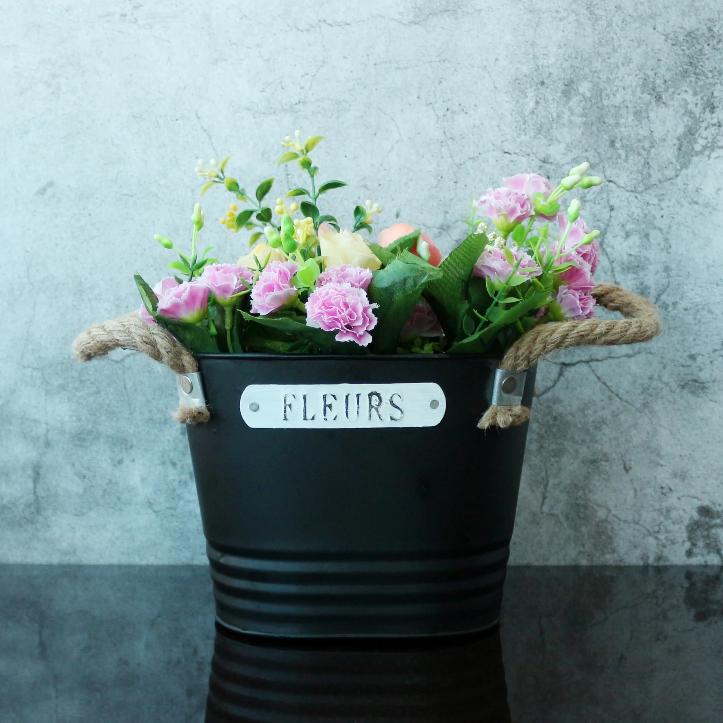 Primitive Matt Black Metal Tin Planter with Hemp Rope handle, Rustic Oval Metal Flower Pot Garden Bucket for Indoor or Outdoor