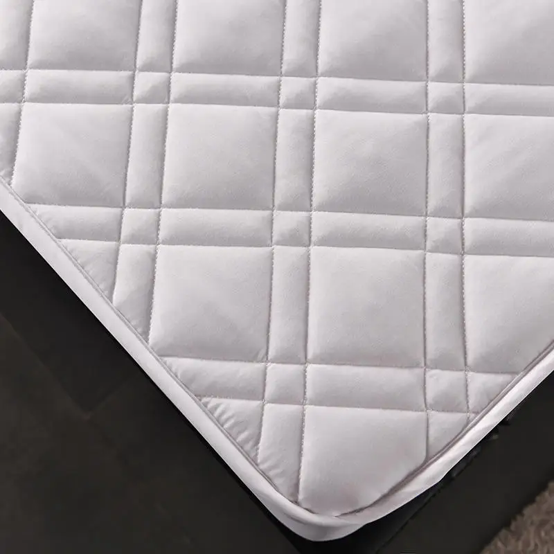Anti-Pull Folding Mat Skin-care All-Season 100% Polyester Knitted Plain Dyed Quilted Waterproof Mattress Cover