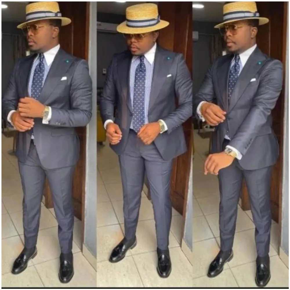 Casual Gray Men Suits 2 Pieces Peaked Lapel Single Breasted Blazer Pants Best Men Groom Tuexdos For Wedding Tailor Costume Homme