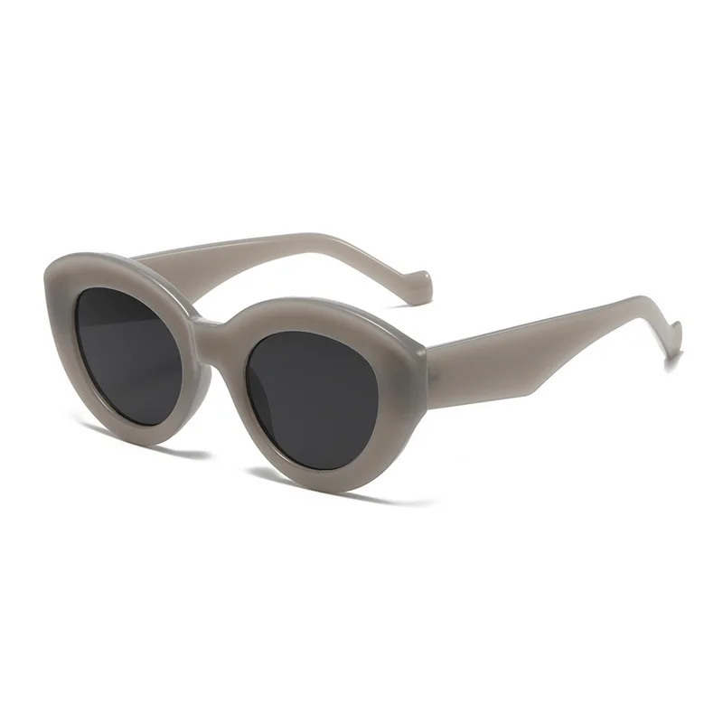 Wholesale Fashion Retro Oversized Cute Sun Glasses Uv 400 Custom logo Trending Women Shades Sunglasses