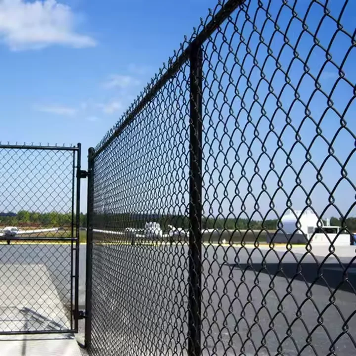 Modern 3D Model Cyclone Wire Fencing Cheap Galvanized Diamond Iron Wire Mesh on PVC Metal Post Chain Link Fence 50x50mm