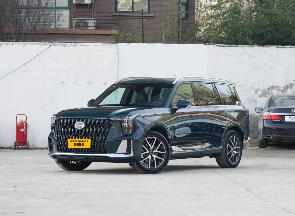 GAC Trumpchi GS8 2024 2WD 4WD 2.0T 7 Seats New Automatic 2.0T Petrol Hybrid SUV