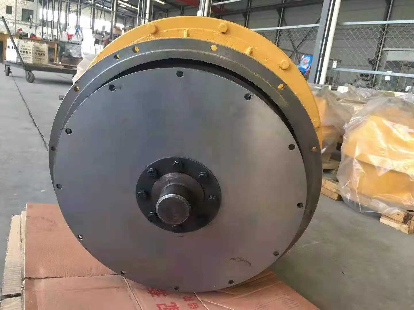 YJ375 hydraulic torque converter W020500000  W0219000000B for SEM650 650B 655D ZL50F-II loader