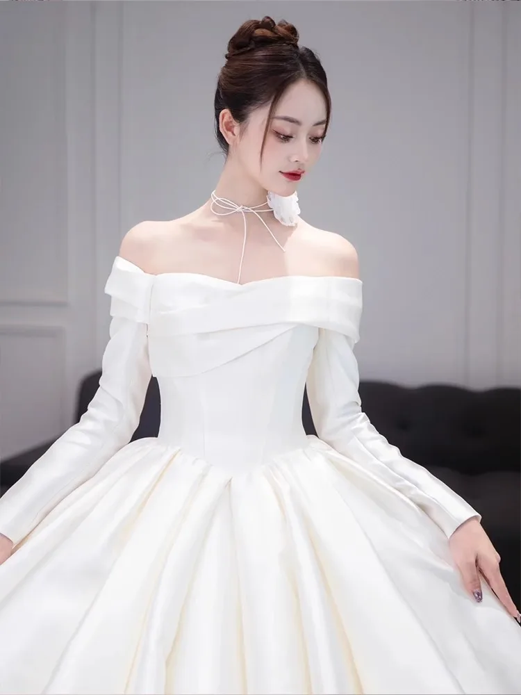 ZX-550 High-end wedding dress bride 2024 autumn / winter new retro heavy industry satin outdoor marriage gown