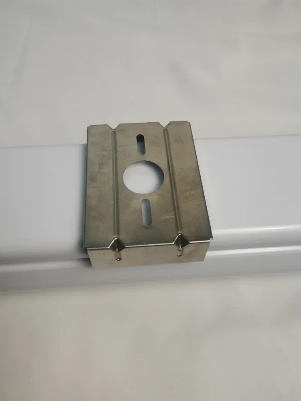 ETL IP65 LED Vapor Tight Fixture 120W/96W/64W  Adjustable  Adjustable 3500K/4000K/5000K Adjustable 0-10V Dimming
