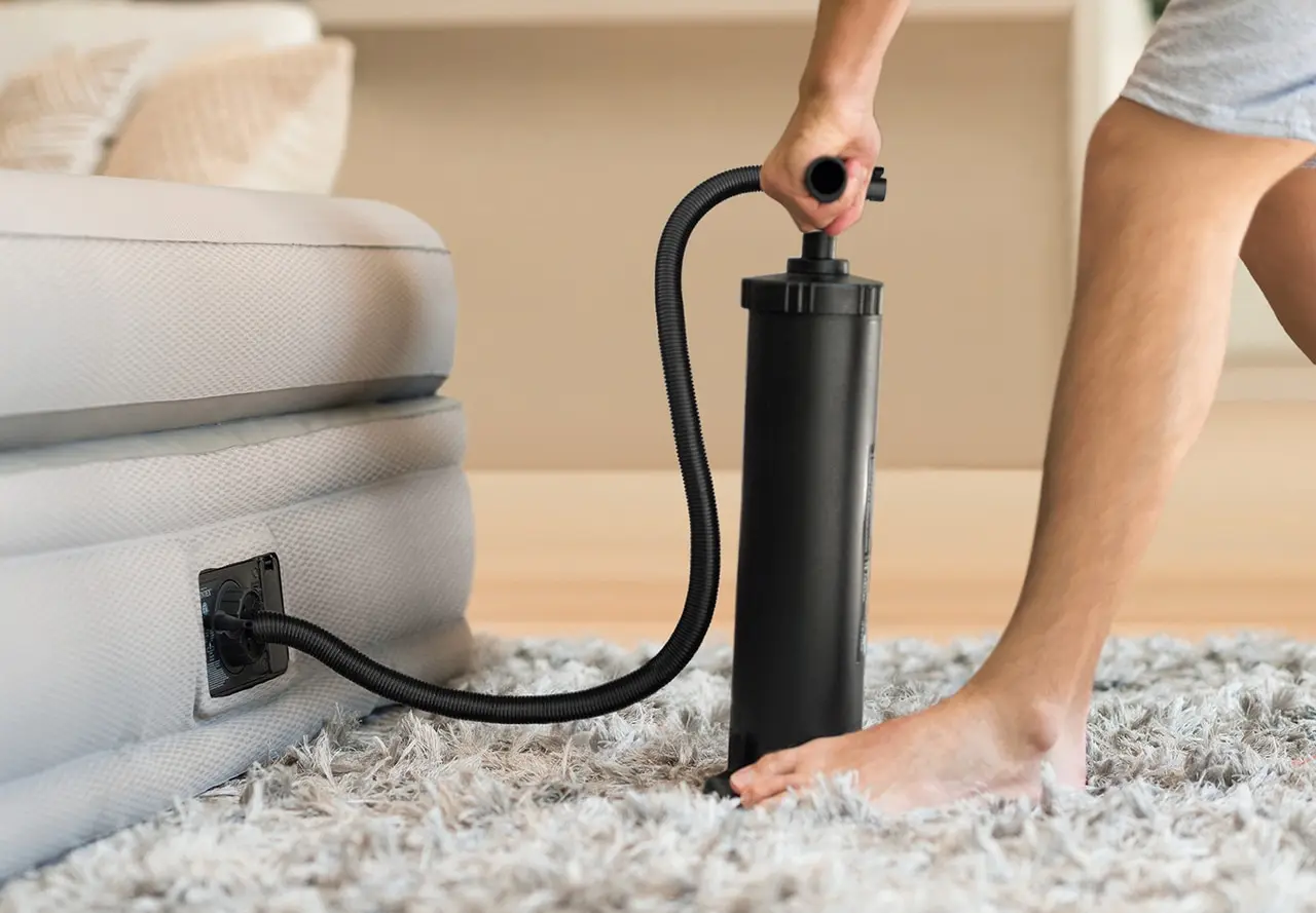 INTEX68615 Outdoor Airbed Balloon Pillow Hand Pump Travel Hand Vacuum Pump