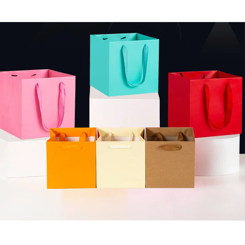 Customized Design Square Shape Bouquet Flower Paper Gift Bag Cake Bouquet Gift Tote Bag with Custom LOGO