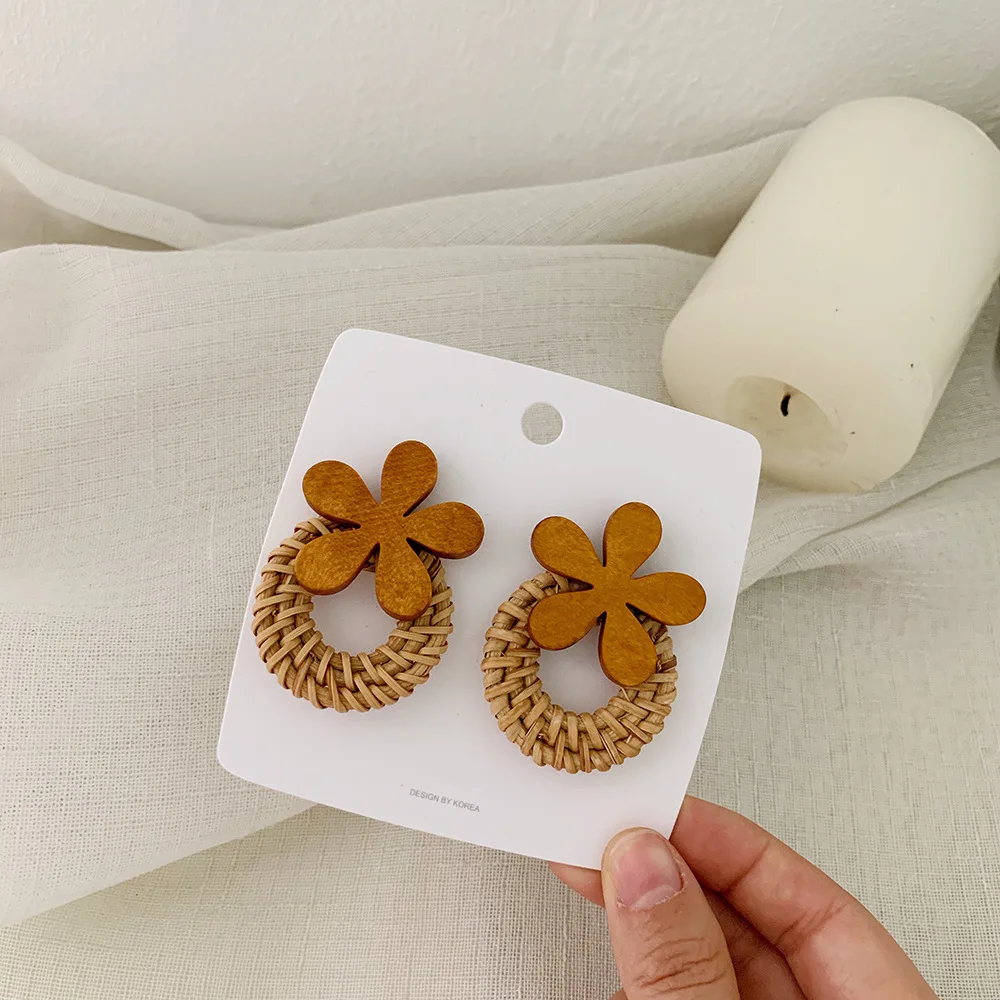 New Fashion Design Jewelry Hawaii Handmade Environment Friendly Wood Flower Bamboo Pearl Shell Rattan Earring for Women