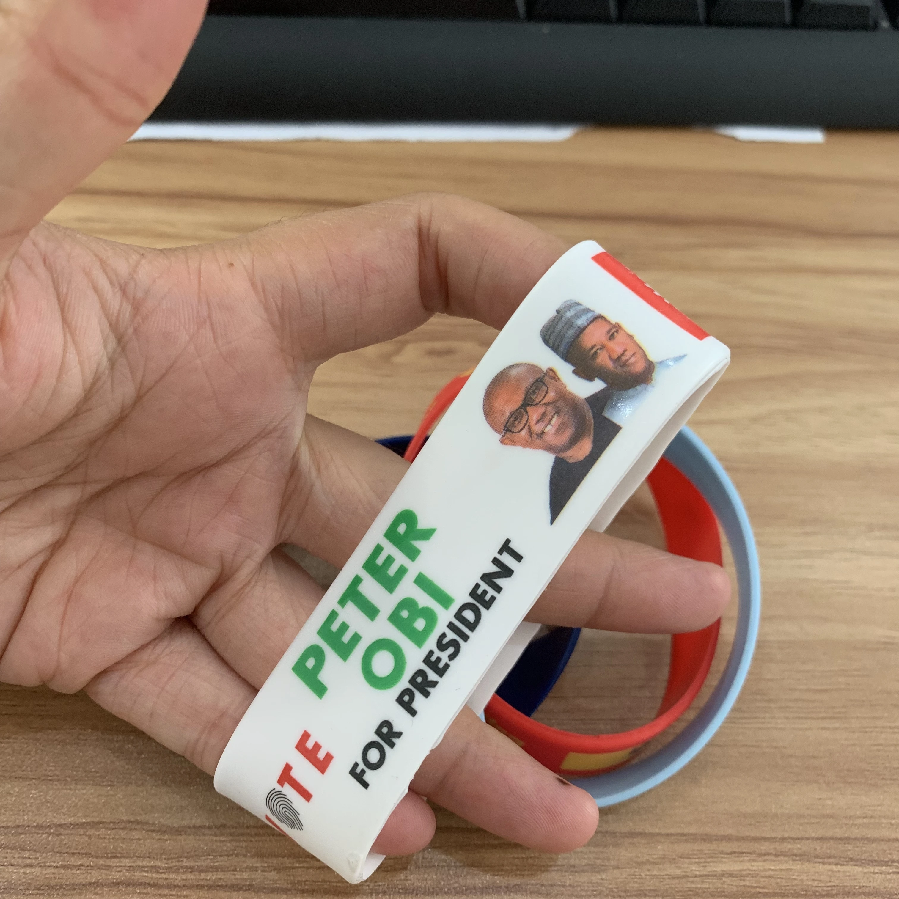 Manufacturer Custom Personalized LOGO Fashion Debossed buy Silicon Silicone Wristbands Rubber Bracelets for Election