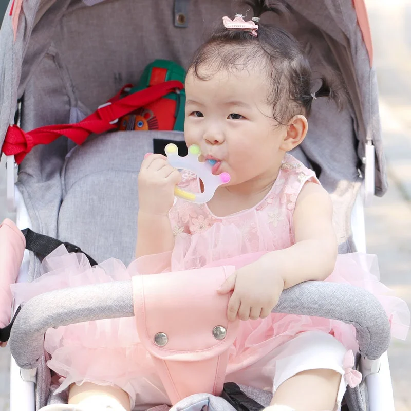 Soft Safe Food Grade Silicone Bpa Free Crown Shape Baby Water Teether With Clip