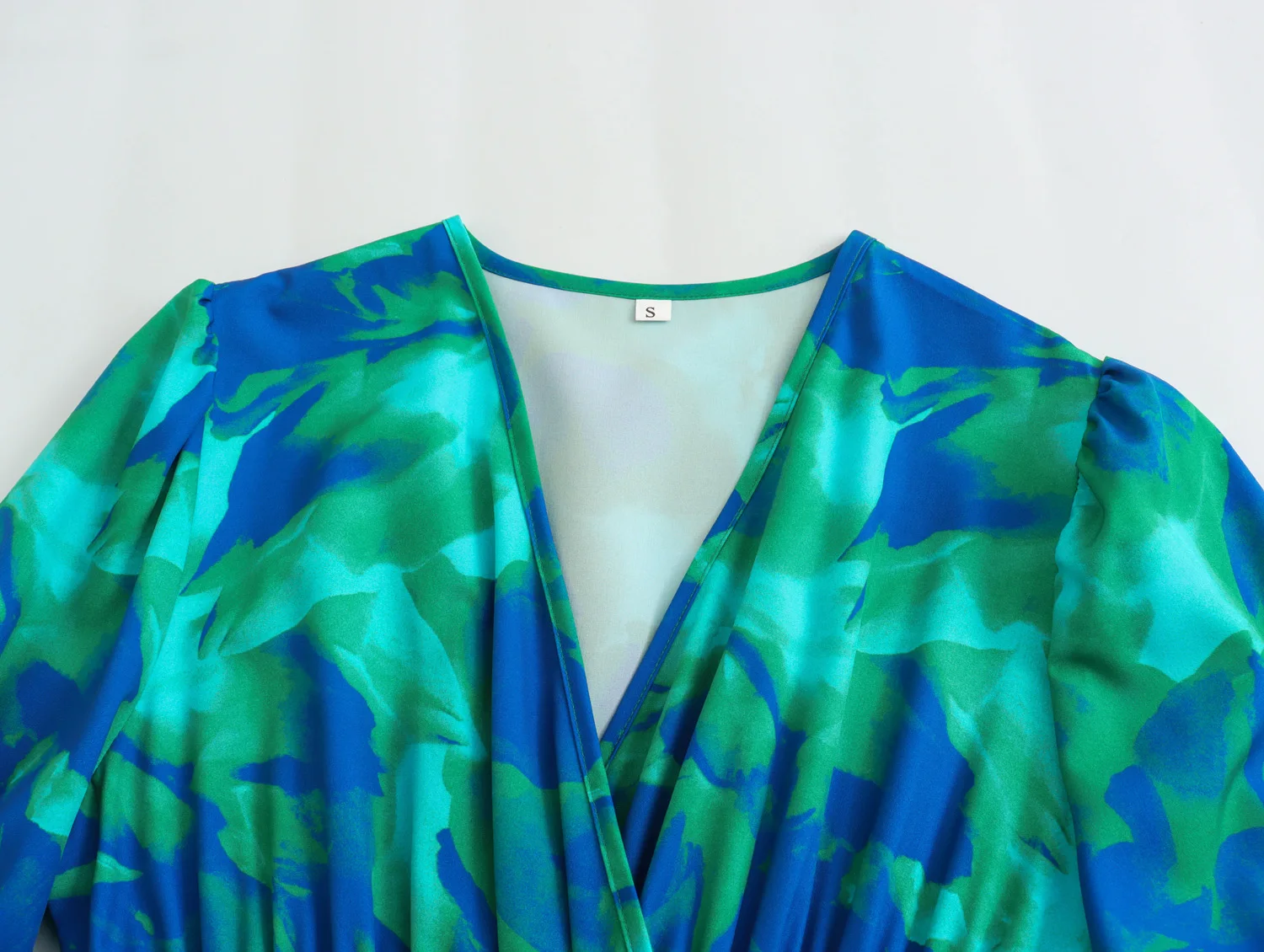 V neck short sleeve elastic waist blue green color print casual fashion ladies long dress