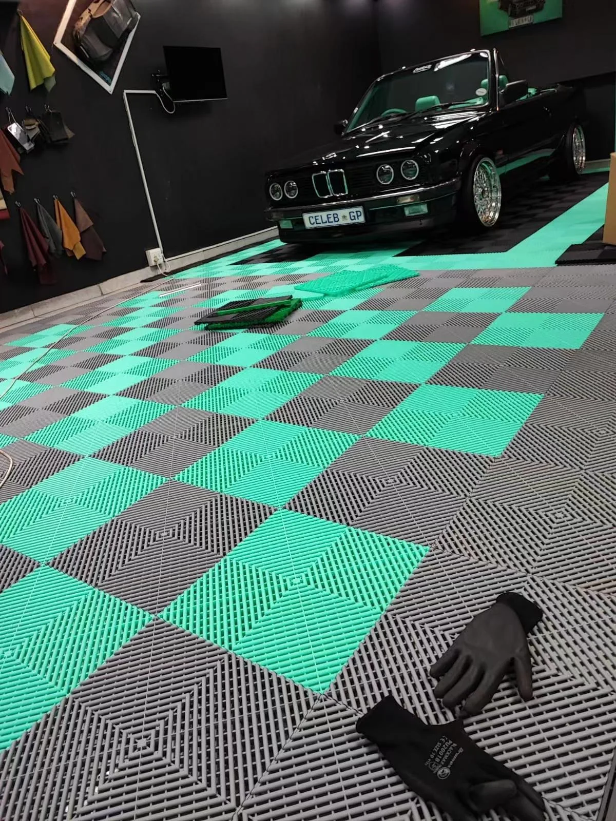 Factory  High quality at low price anti-uv / anti-oxidant/impact-resistance interlocking garage floor tiles,plastic floor tiles