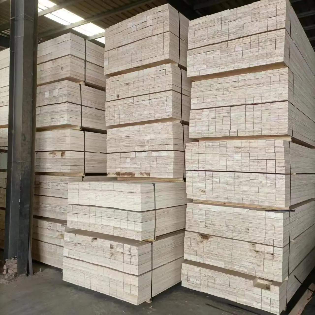 Poplar LVL Plywood Manufacturer/ Packing Grade LVL for pallet/Malayisa poplar lvl poplar lvb for packing
