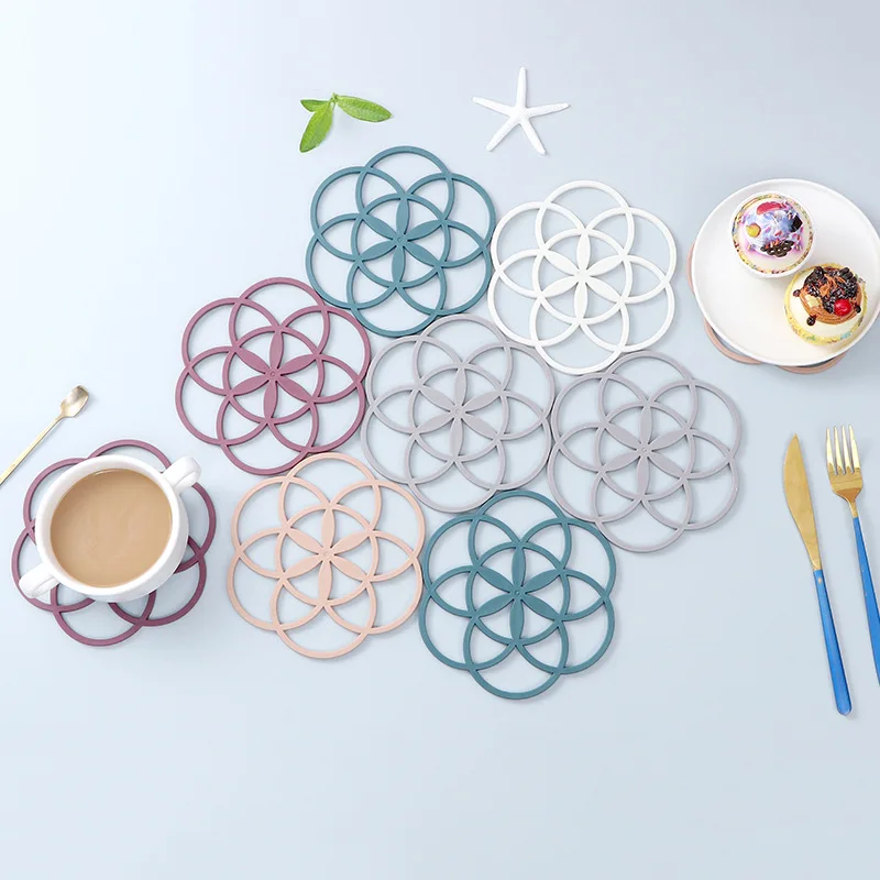 Kitchen Silicone Heat Insulation Pad Thicken Creative Dining Table Pot Bowl Mat Anti Scalding Anti Heat Coaster Table Decoration