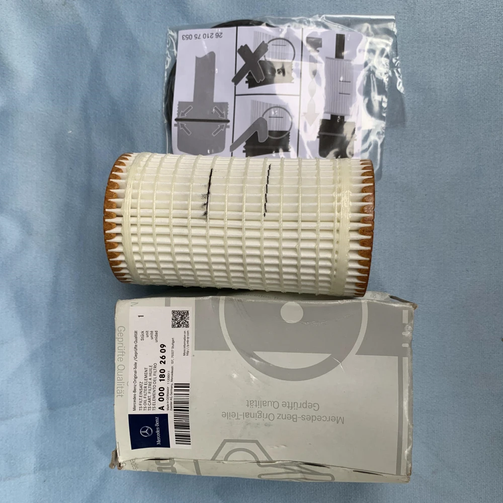 
A0001802609 Original parts Oil filter for C E S ML GL Series 
