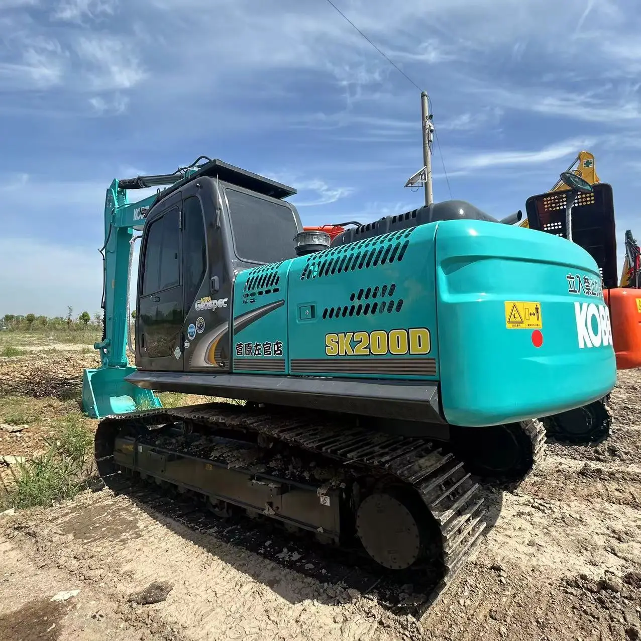 Второй ручной японский экскаватор б/у Kobelco SK200 200D SK200-8 SK200-10 гидравлический гусеничный отличного качества