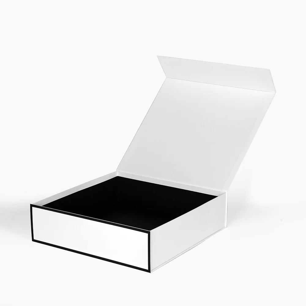 Manufacturer Deluxe Rigid Big Size Paper Folding Carton Presentation Dress/Clothes/T-Shirt White Magnetic Gift Box Packaging