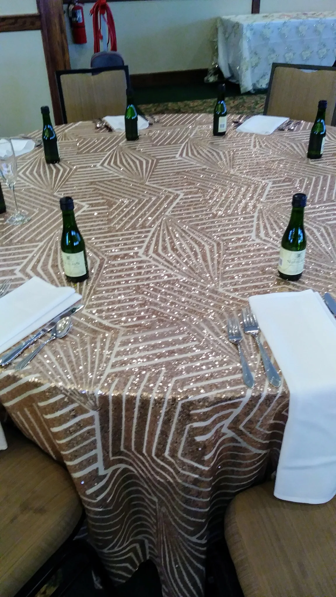 Rose gold quality custom luxury geometric glitz sequin design trade show table cloth overlay  for wedding