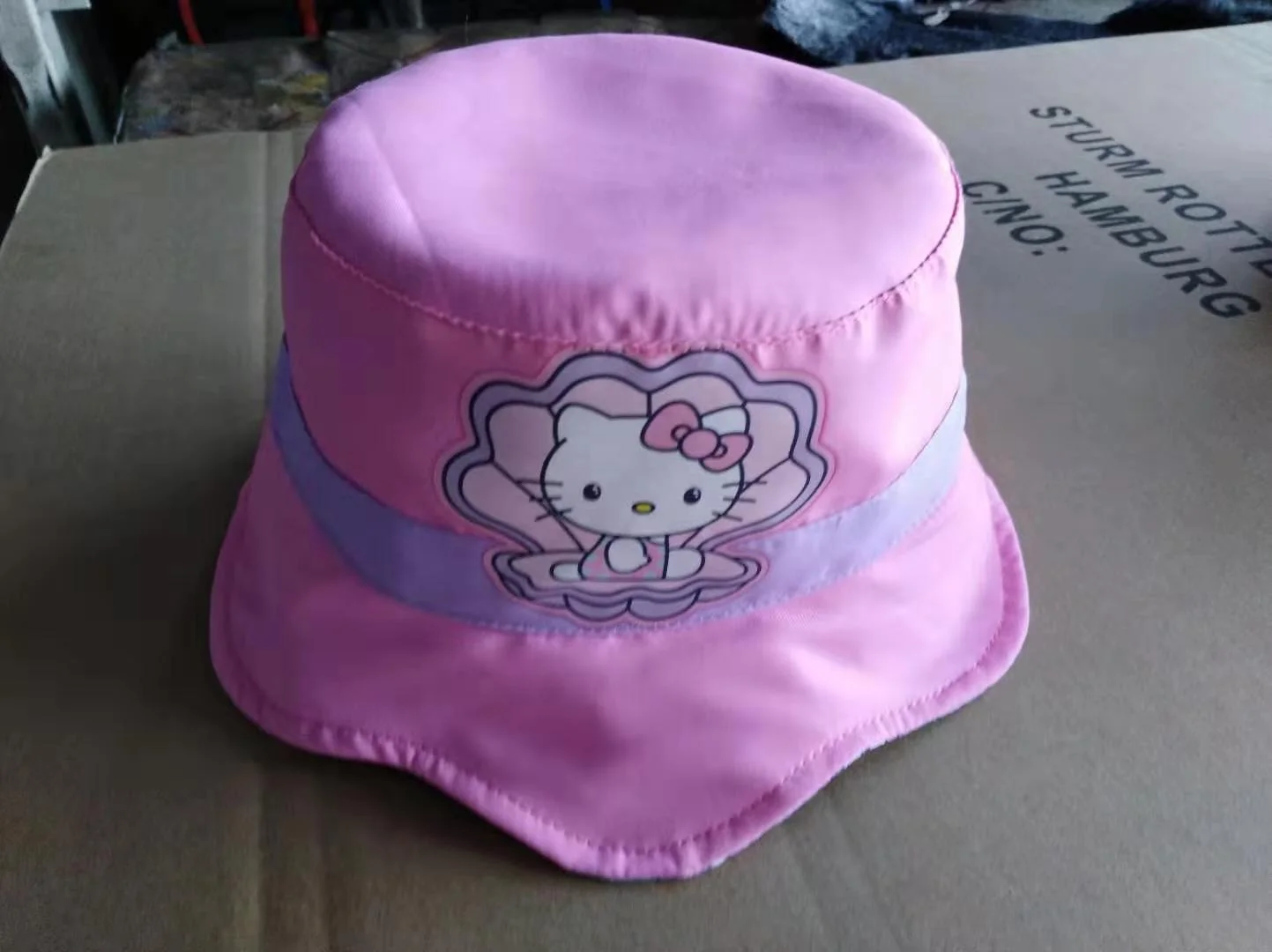 Fashion Embroidery Fisherman Hat  Custom Logo Cotton Bucket Hat Sun cap Bob Hat for Children Spring or Summer