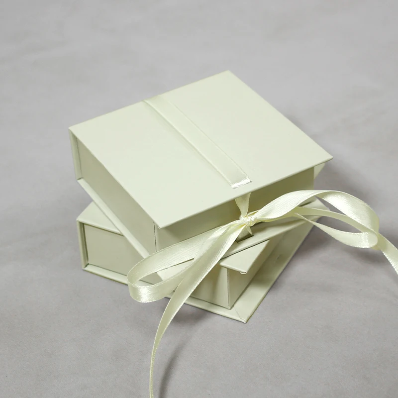 Custom Small Ring Jewelry Box Magnetic Packing with Ribbon Bow and Bag Cardboard Paper Liner Sponge Embossed Logo Printed