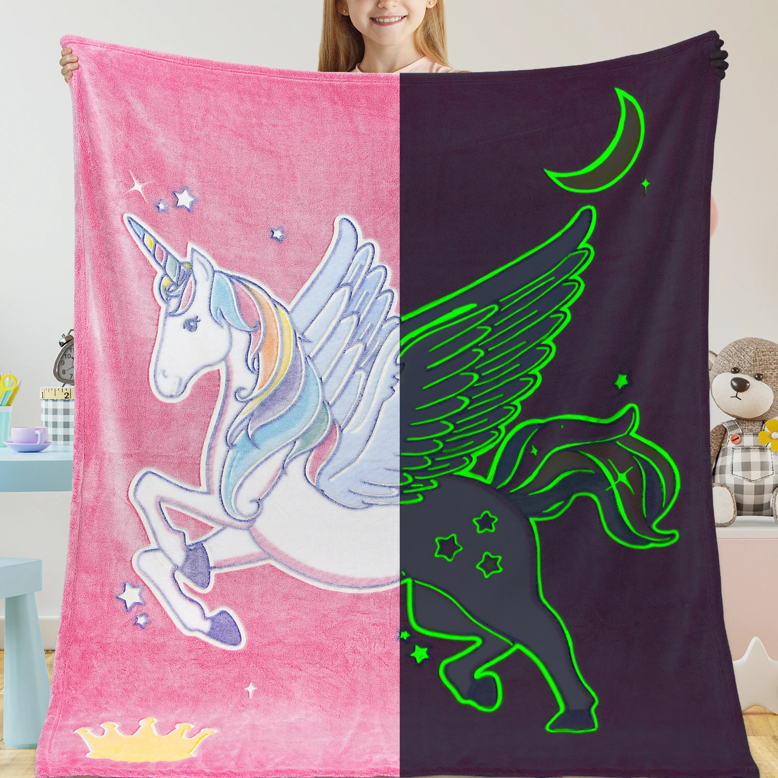 High Quality Custom Offset Printing Unicorn Design Colorful Flannel Fleece Luminous Glow In The Dark Blanket Pegasus For Kids