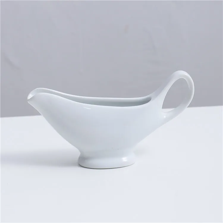
New product custom size home hotel used sauce ceramic gravy boat for western restaurant 