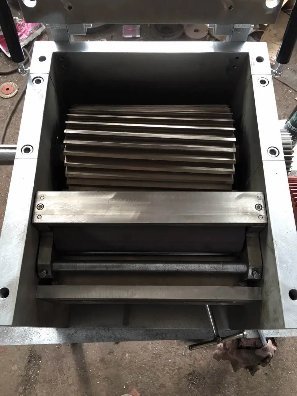 Резак для пластиковых гранул/гранулирующие вращающиеся лезвия