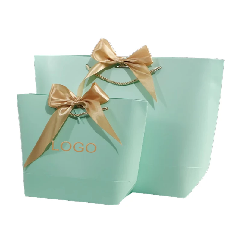 Luxury Kraft Paper Bag with Handle Custom Brand Logo Design for Shoes Fur Clothing and Retail Gift Shopping Promotion Wholesale