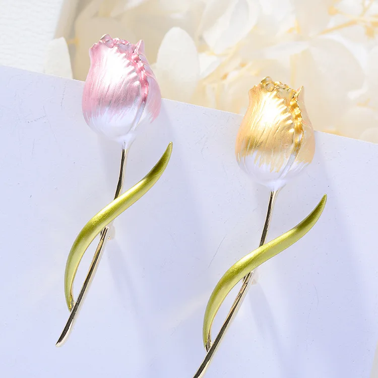 Wholesale New Enamel Rose Brooch Fashion Cute Diamond Crystal CZ Jewelry Brooch Pin For Women Men