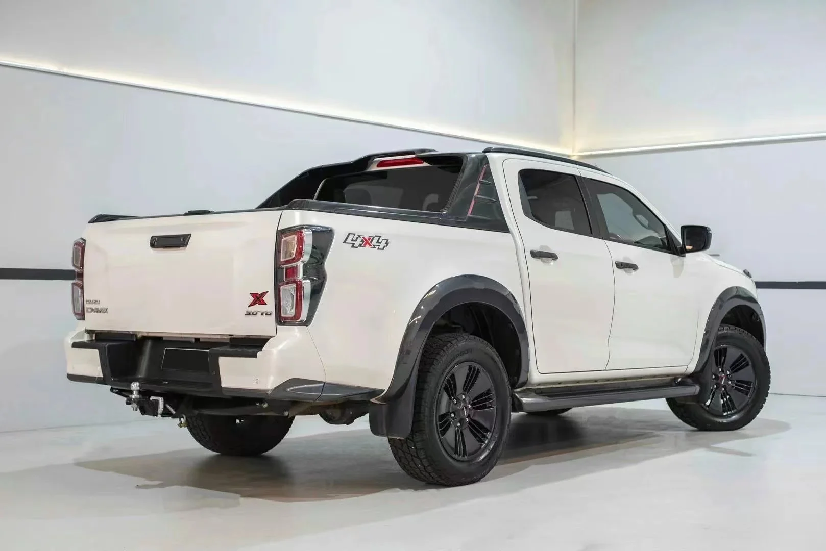 2024 isuzu d max 4*4 double cabin pickup truck diesel automatic 175km/h fast speed long range 1.9t isuzu dmax 4wd made in china