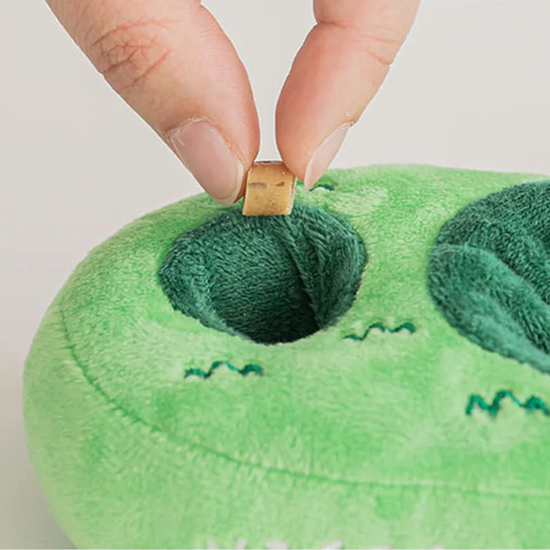 New pet sniffing paper golf toy foreign trade dog plush toy pet