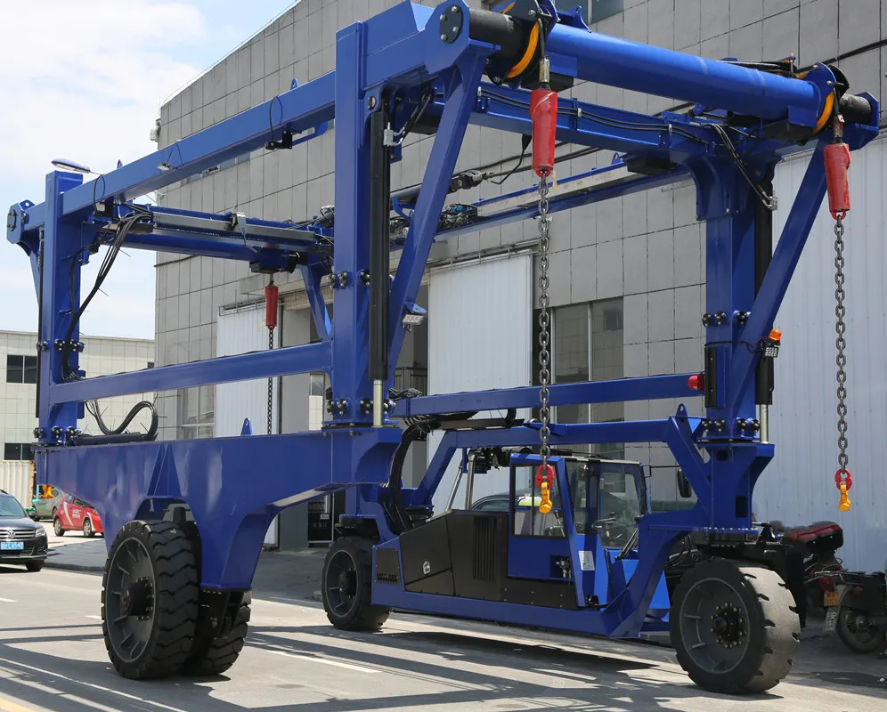 High quality workshop trackless rubber tyre mobile gantry crane 45t straddle carrier shipping 20ft 40ft container gantry cran