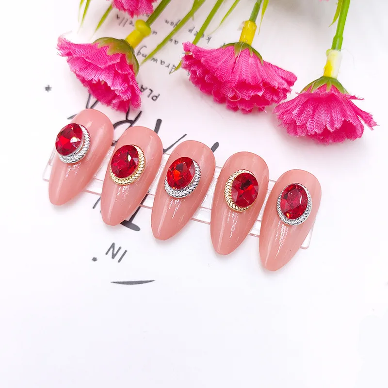 
YUXI Crystal Decorations Nail Art Fashion Nail Art Accessories Diamond Jewelry Rhinestones For Nails Decoration 