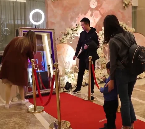 65 дюймов волшебное зеркало photo booth автоматический фото с объектива камеры