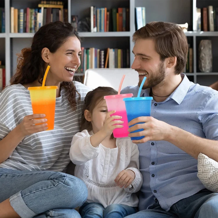 Color Changing Cold Drink Cup Reusable Summer Coffee Plastic Tumblers Cup With Lid And Straw