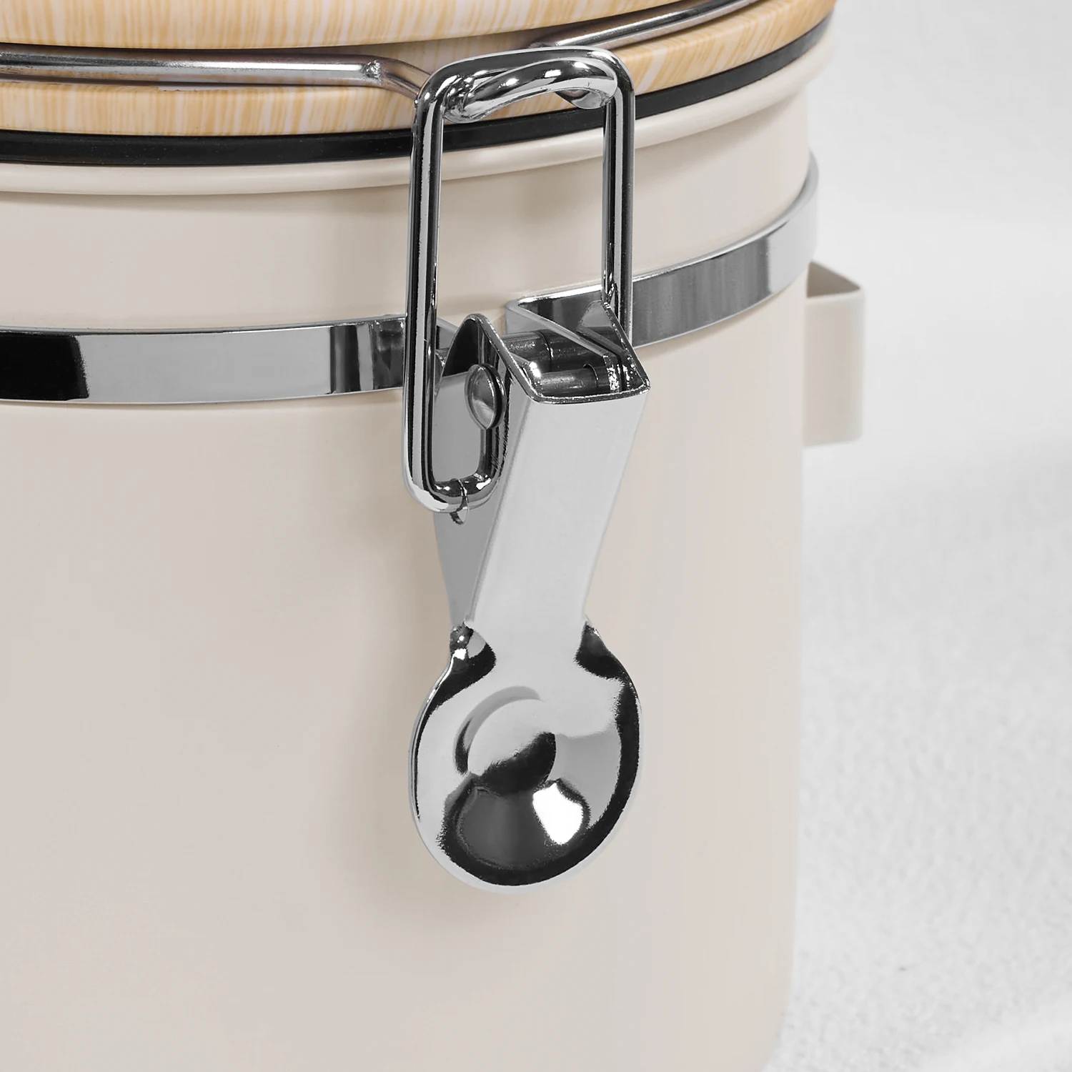 Coffee Bean Sealed Storage Tank Vacuum Metal Round Airtight Canister Coffee Container With Spoon