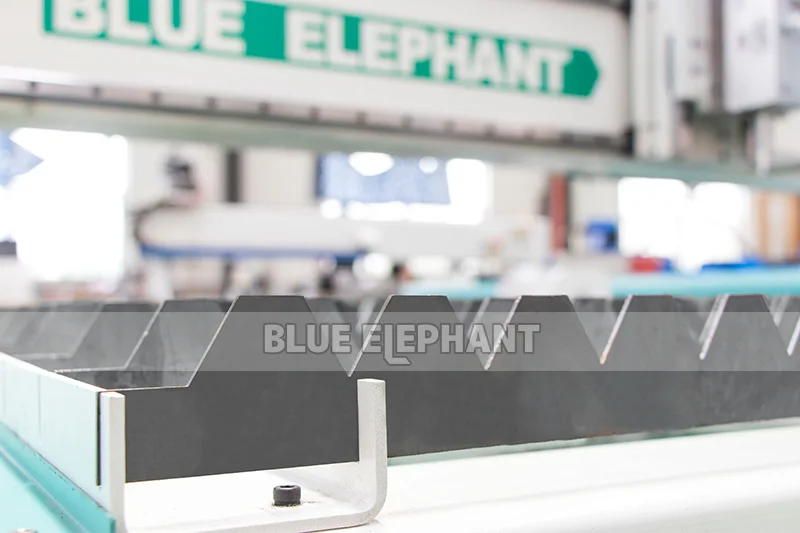  ELE 1530 cnc плазменная машина сделано в Китае резка для