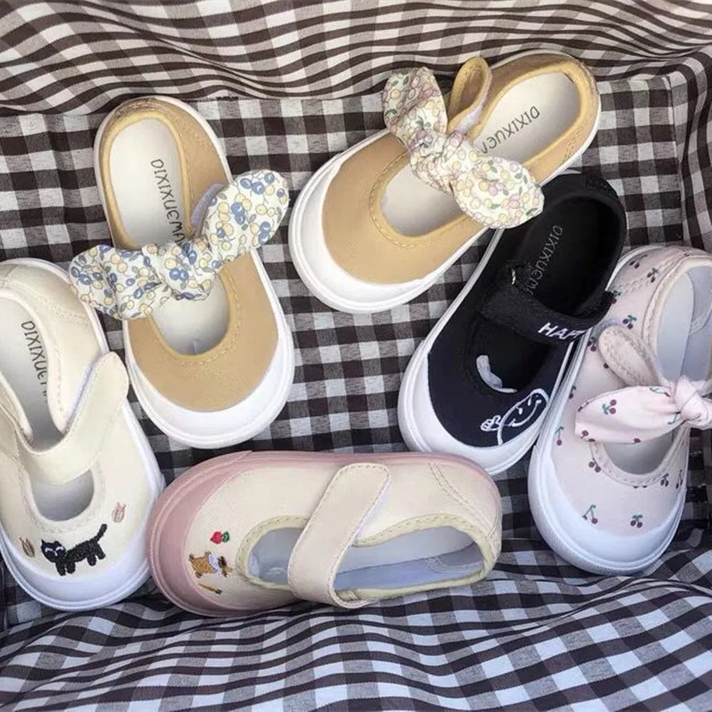 New Arrival Children Canvas Shoes Girl Fashion Cartoon Casual Sneaker