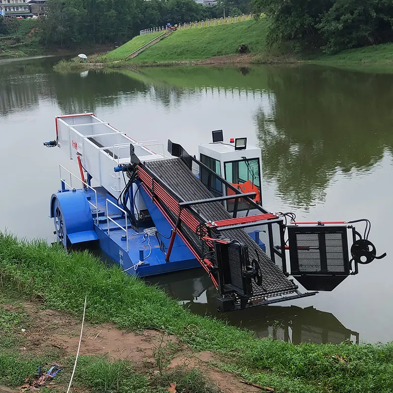 China Factory Full-automatic Aquatic Grass Harvester with Full-hydraulic System