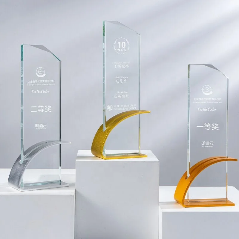 High Grade Customized Creativity Lettering Trophy Metal Crystal Award For Annual Meeting