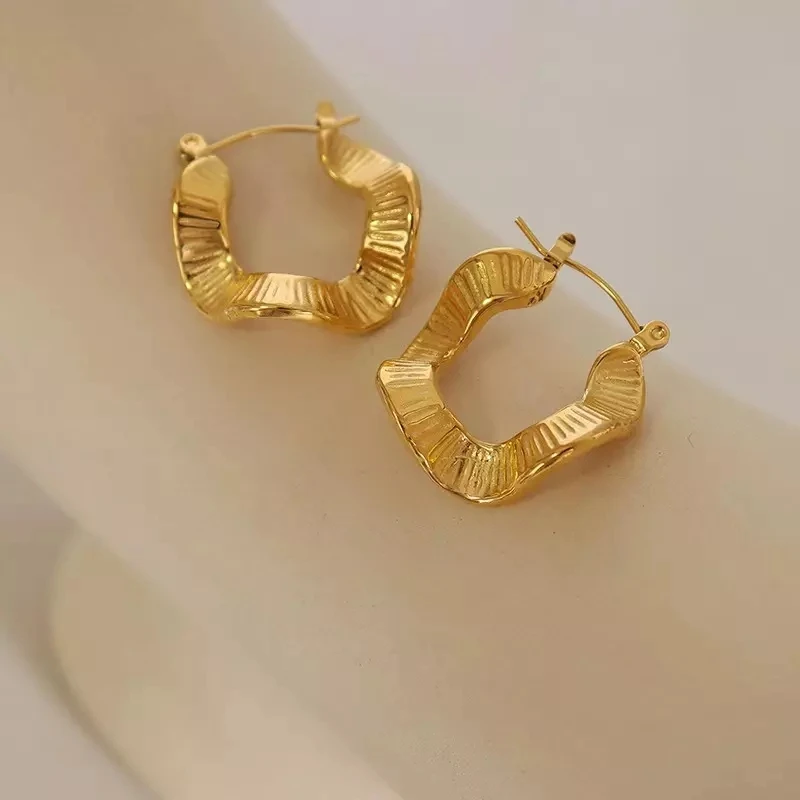 18k Gold Plated Stainless Steel Circle Earrings Jewelry Creative Unique Wavy Shaped Hoop Earrings for Women - Buy , Product on a