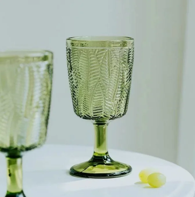 Vintage tall glass French green branch green red wine glass tall ins high appearance level drink glass