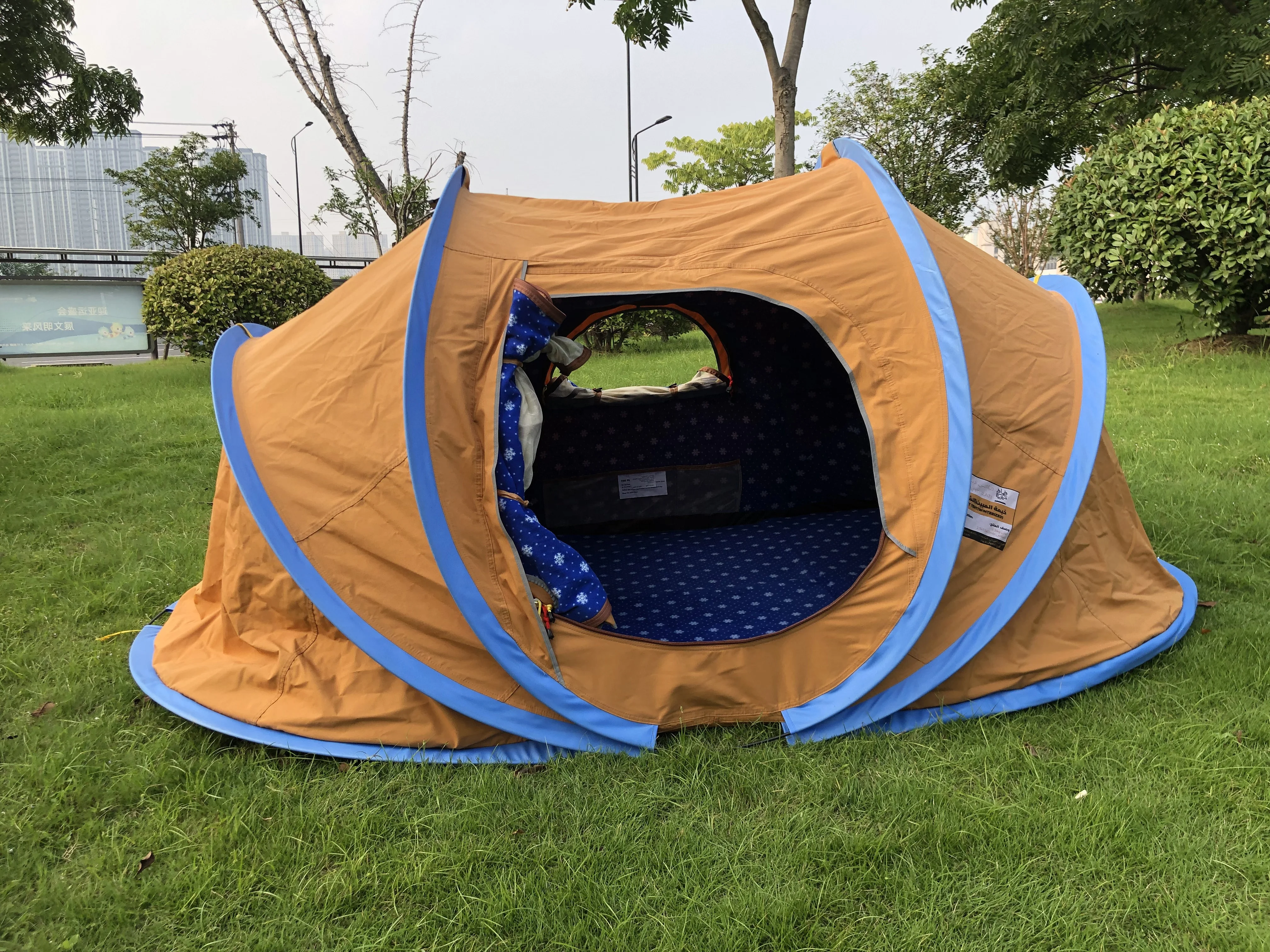 Customized Outdoor Camping Waterproof Quick Set Up Polycotton Flannelette Boat Shape Tent Middle East Pop Up Tent