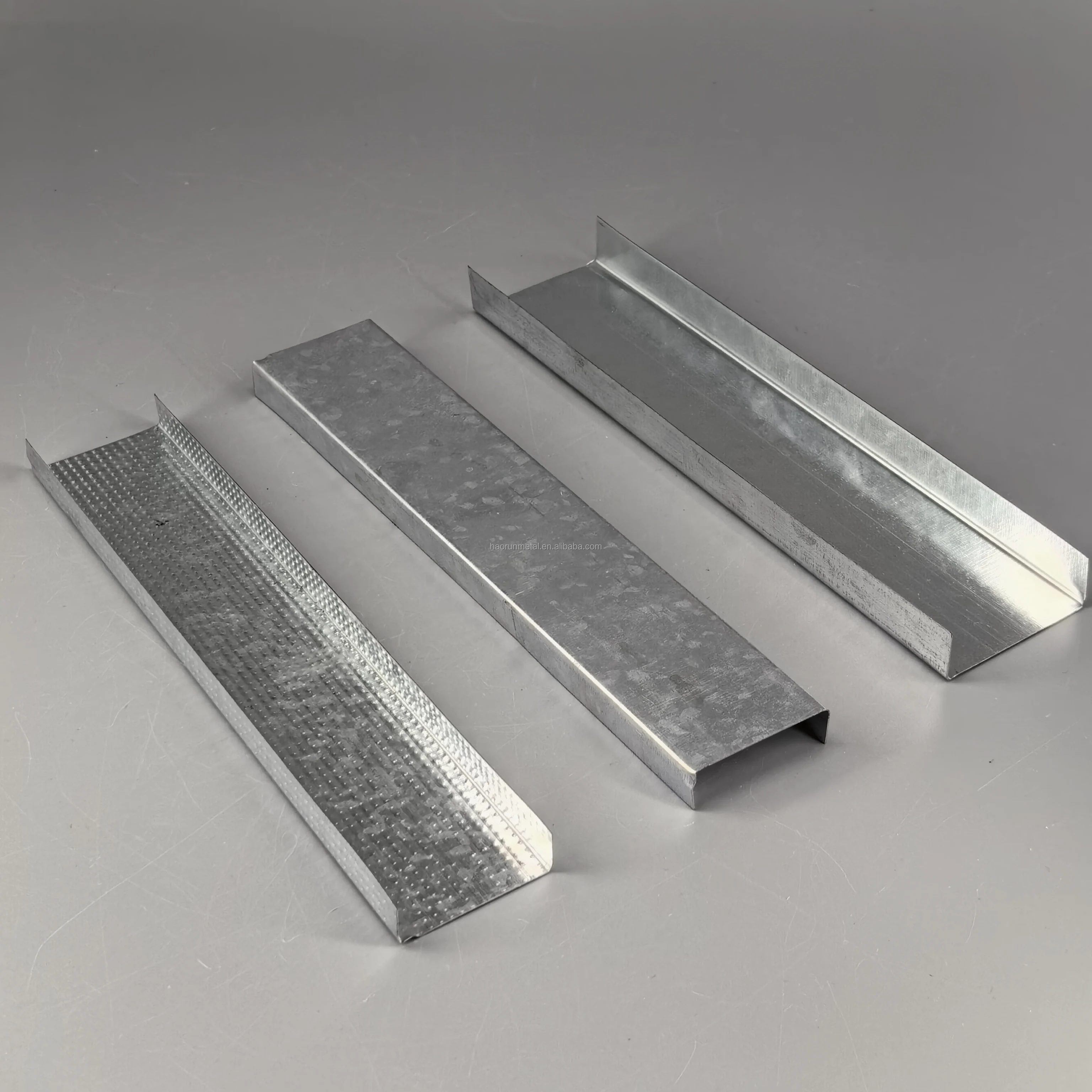 Low price ceiling metal galvanized iron angle wall angle